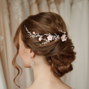 Blush flower bridal hair piece, wedding boho floral headpiece, wedding hair piece, bridal hair vine pearl image 2
