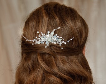 Bridal hair comb Silver crystal wedding headpiece