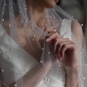 Different sizes pearl wedding veil, bridal fingertip veil