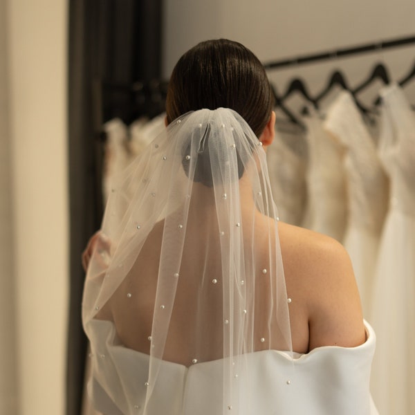 Voile de mariage court, Voile d'enterrement de vie de jeune fille, Mini voile, Voile de longueur d'épaule, Voile simple de niveau de perle, Voile d'enterrement de vie de jeune fille