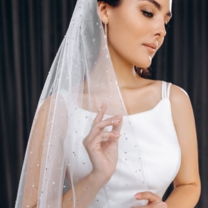 Scattered Crystal Bridal Veil, Rhinestone Wedding Veil, Shimmer Sparkle Veil, White Single Tier Modern Fingertip Veil-A11208