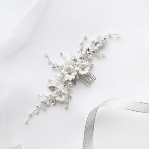 Pearl flower bridal hair piece Wedding comb clip image 2