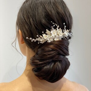 Bridal Flower Hair Piece, Wedding Hair Vine, Pearl Comb Floral Headpiece image 3