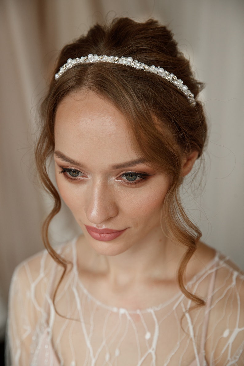 Pearl Bridal Headband, Boho Wedding Hair Piece, Bridesmaid Headpiece image 4