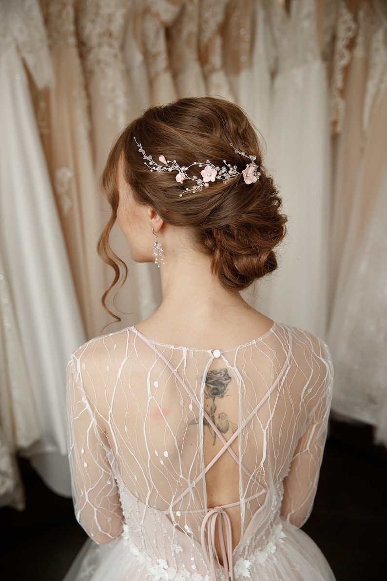 Blush flower bridal hair piece, wedding boho floral headpiece, wedding hair piece, bridal hair vine pearl image 2