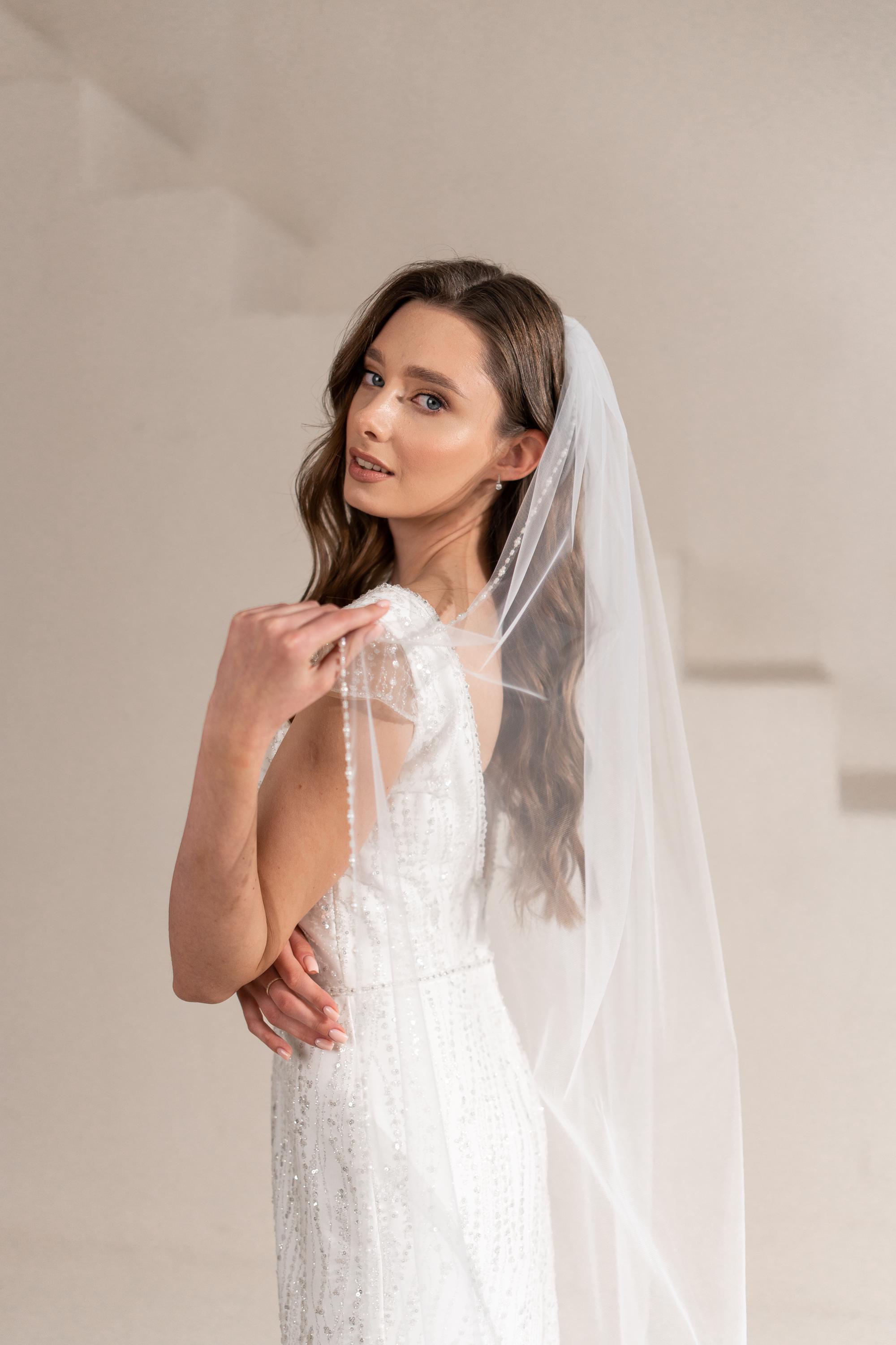 Bridal Beaded Edge Veil – Ivory Single-Tier Veil Perfect Bridal Ivory Single Tier Silver Beaded Edge  main image 4