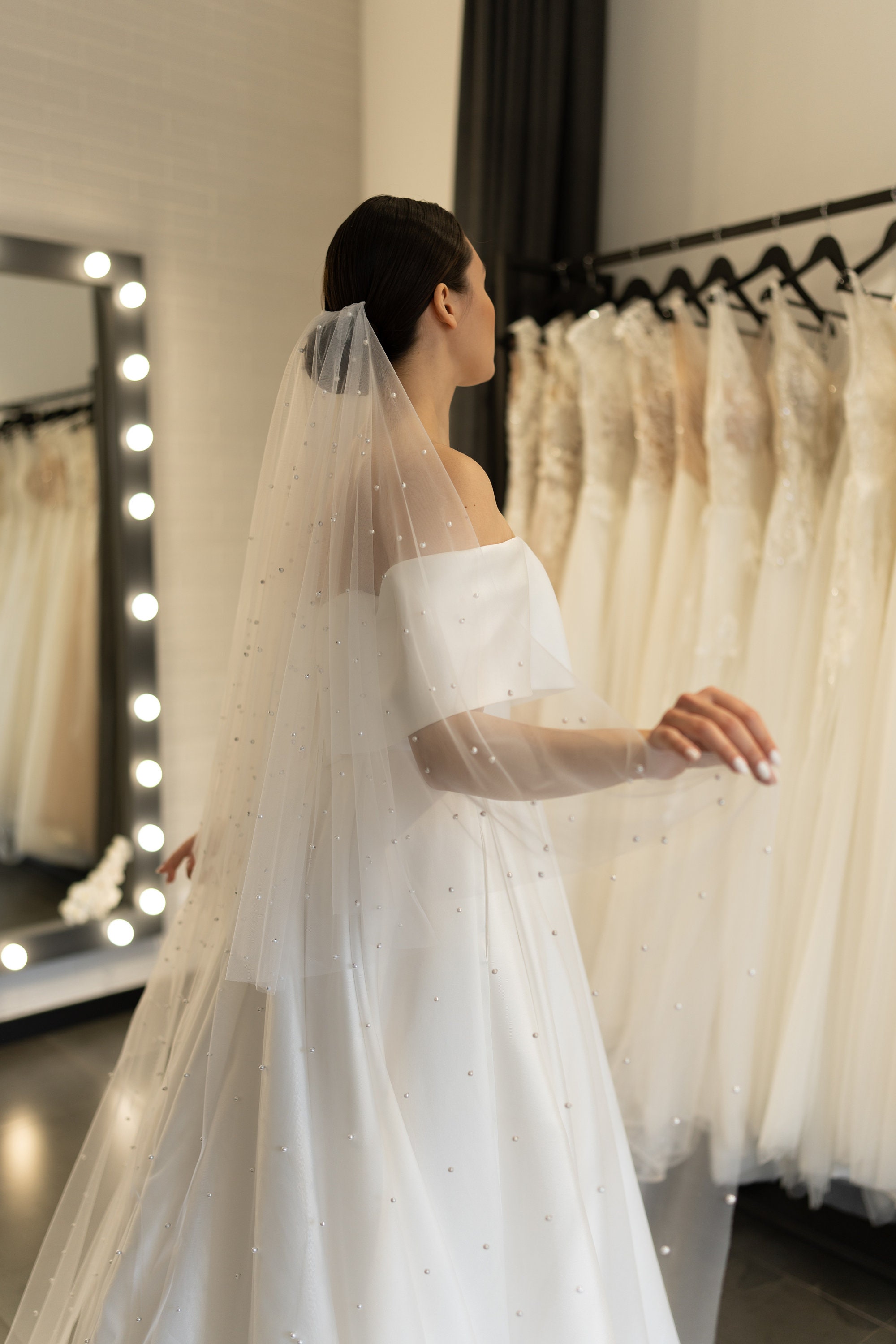 Double Layer Pearl Wedding Veil Bridal Fingertip Veil With 