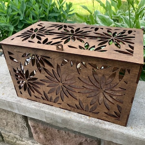 Floral gebeizte Kartenbox für Hochzeiten, Jubiläen, Partys