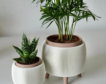 THALOR Mid-Century Modern Ribbed Planter | 3D Printed Elevated Indoor Pot