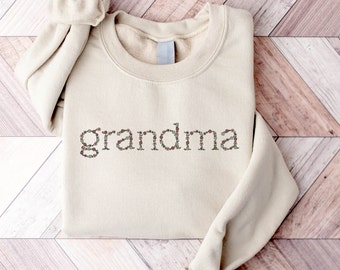 Grandma Sweatshirt, Nana Sweatshirt, Mother's Day Gift, Gift For Grandma, Mama Hoodie, Christmas Sweatshirt, New Mom Shirt, Grammy Shirt