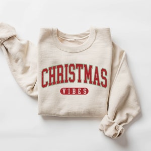 Retro Christmas Vibes Sweatshirt, Womens Christmas Sweatshirt, Holiday Sweater, Cute Christmas Sweatshirt, Christmas Gift, Winter Shirt