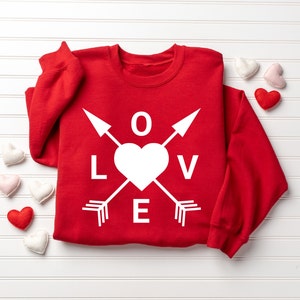 Cute Love Heart Sweatshirt, Valentines Sweatshirt, Valentine Gift, Love Sweatshirt, Valentines Day, Love Sweater, Heart Sweatshirt