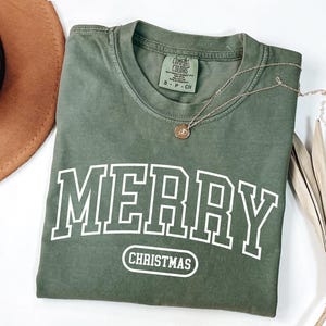 Merry Christmas Shirt, Merry & Bright Christmas Shirt, Cute Christmas Gift, Christmas Family Shirt, Womens Holiday Shirt, Festive Xmas Shirt