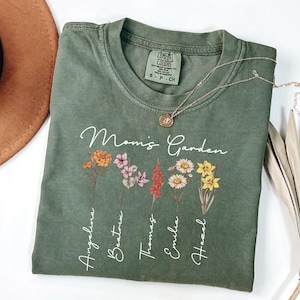 Moms Garden Shirt, Personalize Birth Month Flowers Shirt, Floral Mama Shirt, Mothers Day Gift For Mom, New Mom Announcement, Cool Moms Shirt