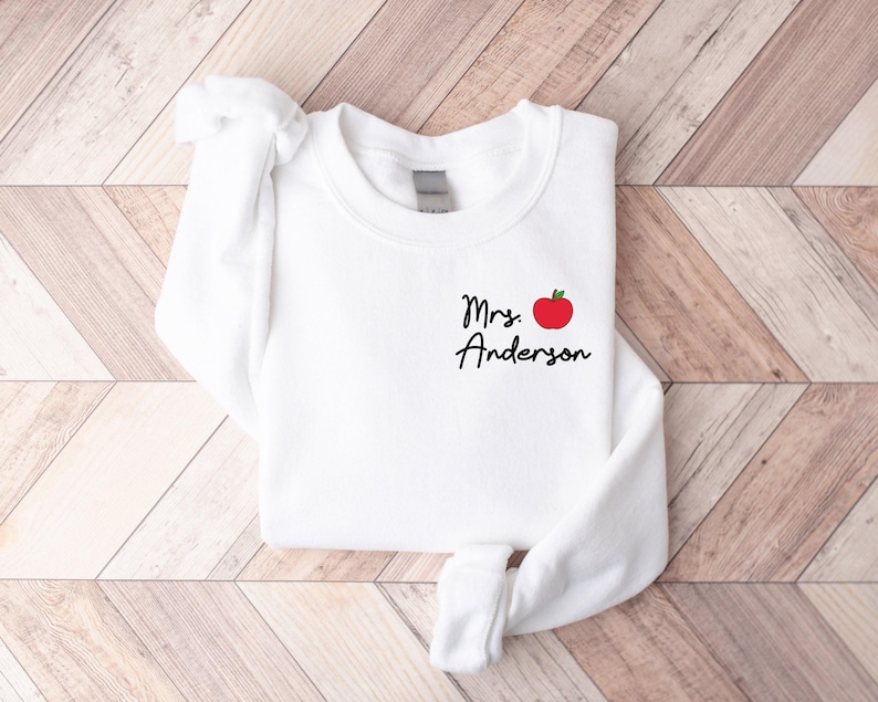 Sudadera personalizada con apellido de profesor, regreso a clases, camiseta de maestra, camiseta personalizada para profesor, agradecimiento al profesor, regalo para profesor imagen 7