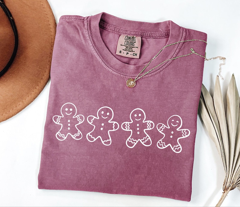 Christmas Gingerbread Cookies Shirt, Festive Holiday Outfit, Womens Xmas Graphic Tee image 6