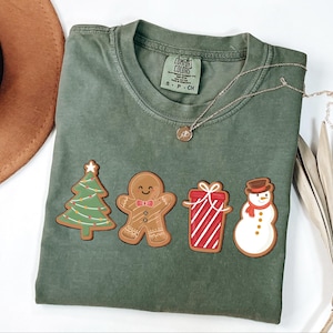 Cute Gingerbread Cookies Shirt : Womens Merry Christmas T-Shirt, Cute Festive Holiday Gift