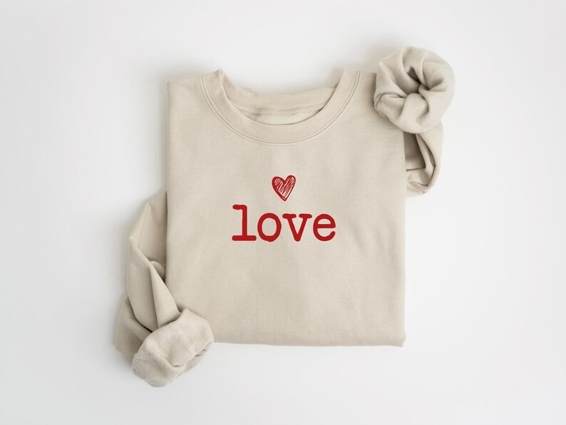 Sudadera con corazones de San Valentín para mujer, sudadera con corazones de San Valentín para maestra, camiseta con corazones para mamá, camiseta del Día de San Valentín imagen 5