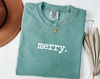 Cute Merry Shirt : Minimal Christmas Shirt, Womens Holiday T-Shirt, Christmas Graphic Tee
