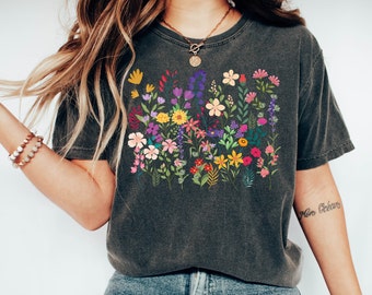 Comfort Colors® Wildflower Shirt, Fall Flower Shirt, Cottagecore Shirt, Womens Flowers Shirt, Botanical Shirt, Garden Aesthetic Tee