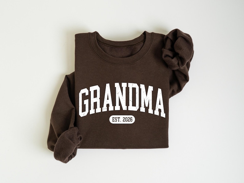 Personalize Mom Gift For Grandma Sweatshirt, Mothers Day Gift, Nana Sweater, Gigi Mimi Tia Mommy Outfit zdjęcie 12