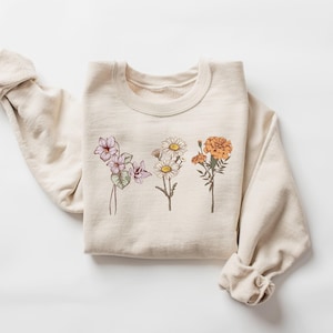 Customize Birth Month Flower Sweatshirt, Christmas Gift For Mom, Grandma Sweatshirt, Mothers Day Gift, New Mom Gift, Mama Sweatshirt