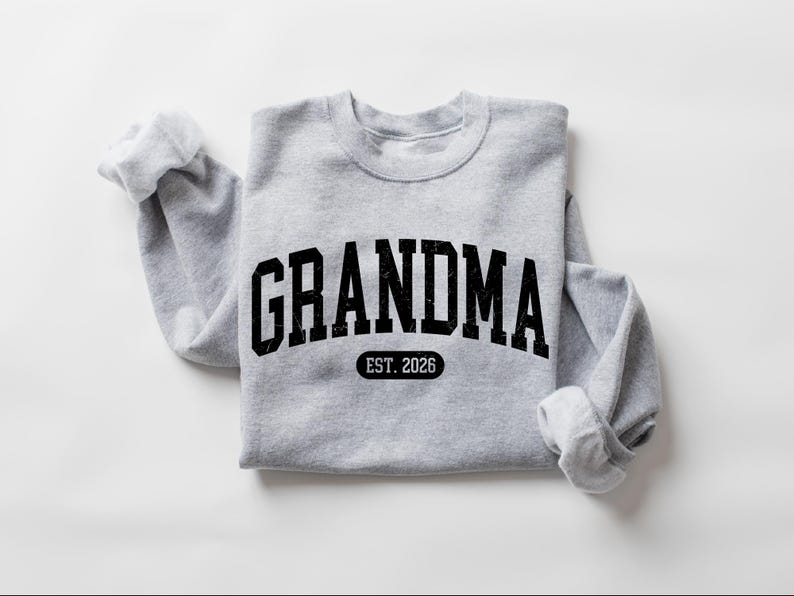 Personalize Mom Gift For Grandma Sweatshirt, Mothers Day Gift, Nana Sweater, Gigi Mimi Tia Mommy Outfit zdjęcie 11