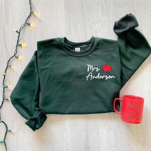 Sudadera personalizada con apellido de profesor, regreso a clases, camiseta de maestra, camiseta personalizada para profesor, agradecimiento al profesor, regalo para profesor imagen 6