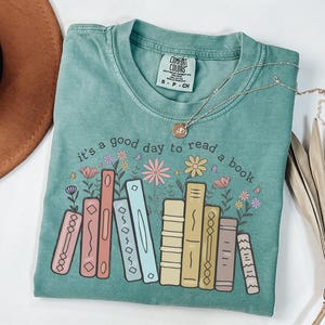 Retro Teacher Shirt, Back To School Teacher Shirt, Bookish Shirt, Book Lover Teacher Shirt, Teacher Appreciation Gift, Team Teacher Shirt image 4