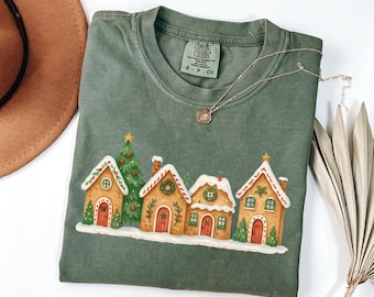 Cute Christmas Gingerbread Houses Cookies Shirt : Festive Holiday Family Gift, Xmas Baking Crew Tee