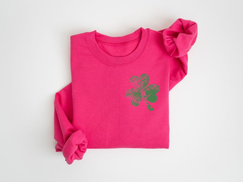 Womens St Patricks Sweatshirt, Retro Shamrock Sweatshirt, Cute Lucky Sweatshirt, Happy Shamrock Shirt, Irish Shirt, Saint Patrick Day Shirt immagine 5