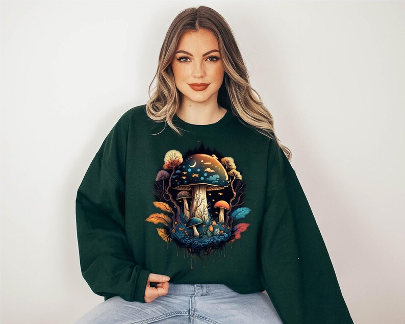 Cottagecore Mushrooms Sweatshirt, Aesthetic Mushroom Shirt, Goblincore Shirt, Nature Lover Gift, Mushroom Lover Shirt, Dark Academia Shirt Bild 3