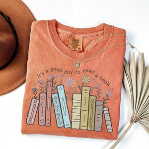Retro Teacher Shirt, Back To School Teacher Shirt, Bookish Shirt, Book Lover Teacher Shirt, Teacher Appreciation Gift, Team Teacher Shirt image 1
