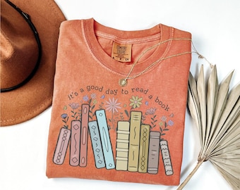Retro Teacher Shirt, Back To School Teacher Shirt, Bookish Shirt, Book Lover Teacher Shirt, Teacher Appreciation Gift, Team Teacher Shirt