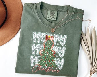 Cute Merry Christmas Tree Shirt, Merry & Bright T-Shirt, Festive Holiday Outfit, Xmas Graphic Tee