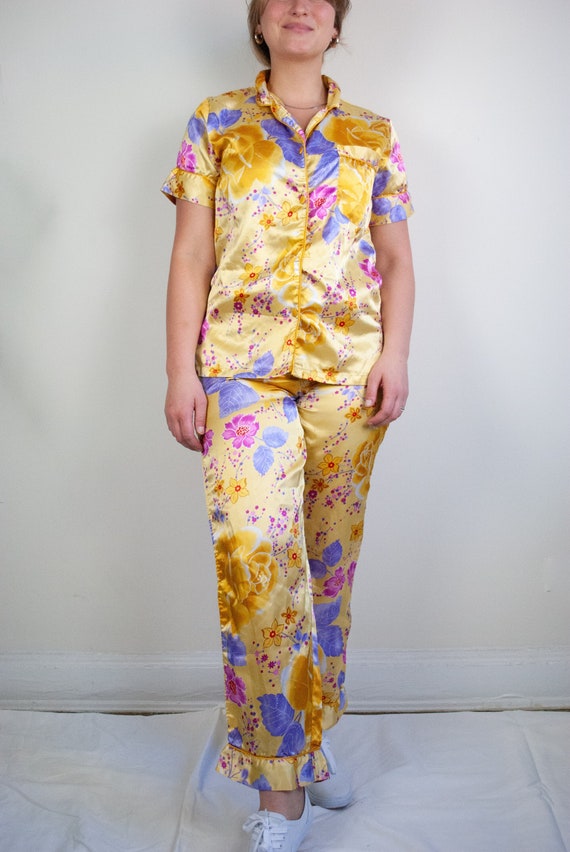 Yellow Floral Pajama Set / Vintage 80s 90s Y2K Si… - image 1