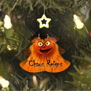 Gritty Chaos Reigns träddekoration