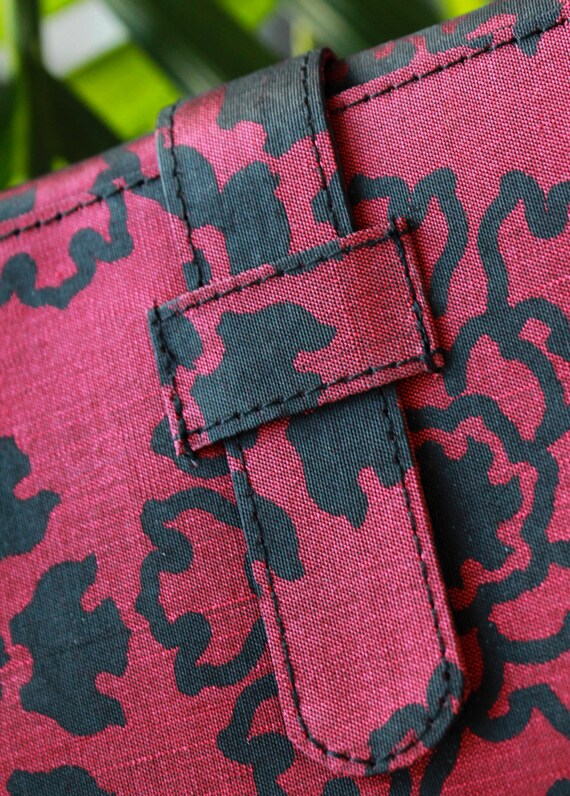 Handmade Silk Floral Wallet - image 7