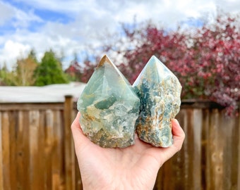 Blue Onyx Cut Base Point (You Choose)