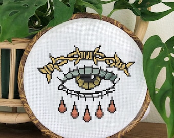 Barb Wire Eyeball - American Traditional Tattoo - Cross Stitch Pattern
