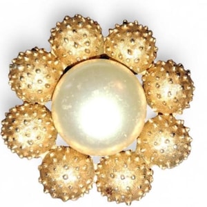 EMMONS ヴィンテージ ブローチ Vintage Emmons Gold Tone Flower with Pearl Brooch or Pendant