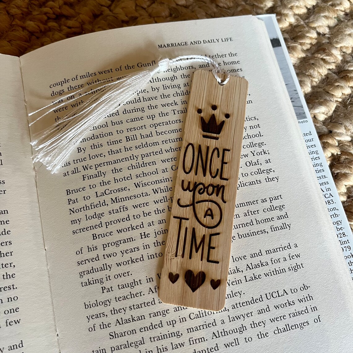 Wooden Engraved Bookmarks - Gift for Book Lovers - Etsy Canada