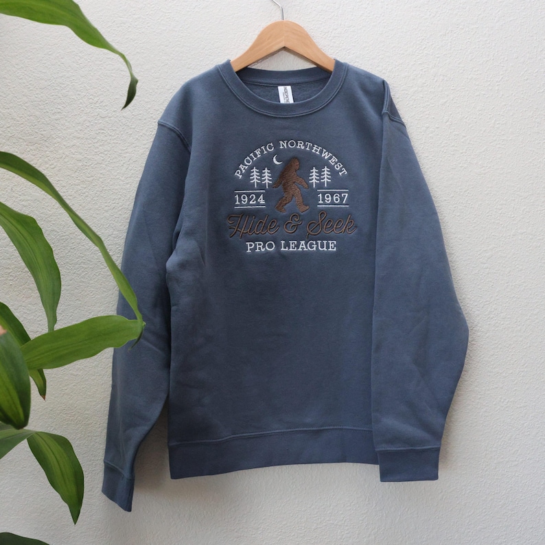 Youth Bigfoot Embroidered Crewneck in Storm Blue