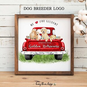 Pode incluir: Uma placa emoldurada com uma caminhonete vermelha cheia de quatro filhotes de golden retriever. A placa diz "We love our goldens" e "Riverridge Golden Retrievers". O fundo inclui grama verde e uma tábua de madeira branca.