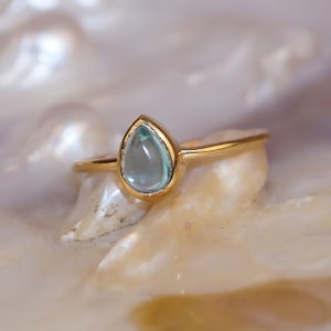 Pear Aquamarine Ring / 14k Gold Aquamarine Wedding Ring / Anniversary Ring / Engagement Ring / March Birthstone Ring / Solid Gold Ring