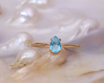 Blue Topaz Ring / 14k Gold Topaz Wedding Ring /  Anniversary Ring / Pear Topaz Ring / Stacking Ring / Dainty Ring / Prong Set Ring / minimal