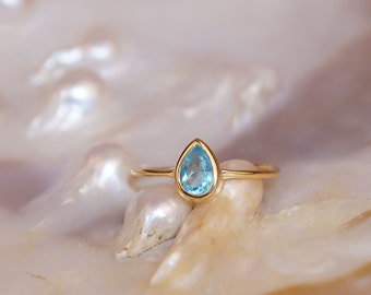 Pear Aquamarine Ring / 14k Gold Aquamarine Wedding Ring / Anniversary Ring / Engagement Ring / March Birthstone Ring / Solid Gold Ring