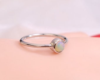 Opal Ring / Round Cut Opal  Ring In 14k Solid Gold / Stackable Opal Ring / Natural Opal / October Birthstone Ring / Wedding Ring / Stacking