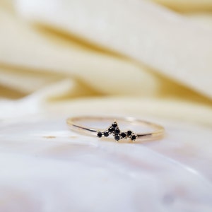 Black Diamonds / Cluster Ring in 14k Gold / Black Diamond Cluster Ring / Unique Black Diamond Stackable Ring / Solid Gold Ring / Fine Ring