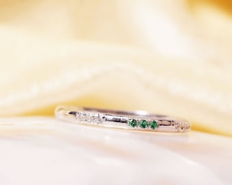 14k Gold Art Deco Emerald And Diamond Ring / Wedding Ring / Stackable Emerald Ring / Diamond Stacking Ring / Solid Gold Ring / Wedding Ring